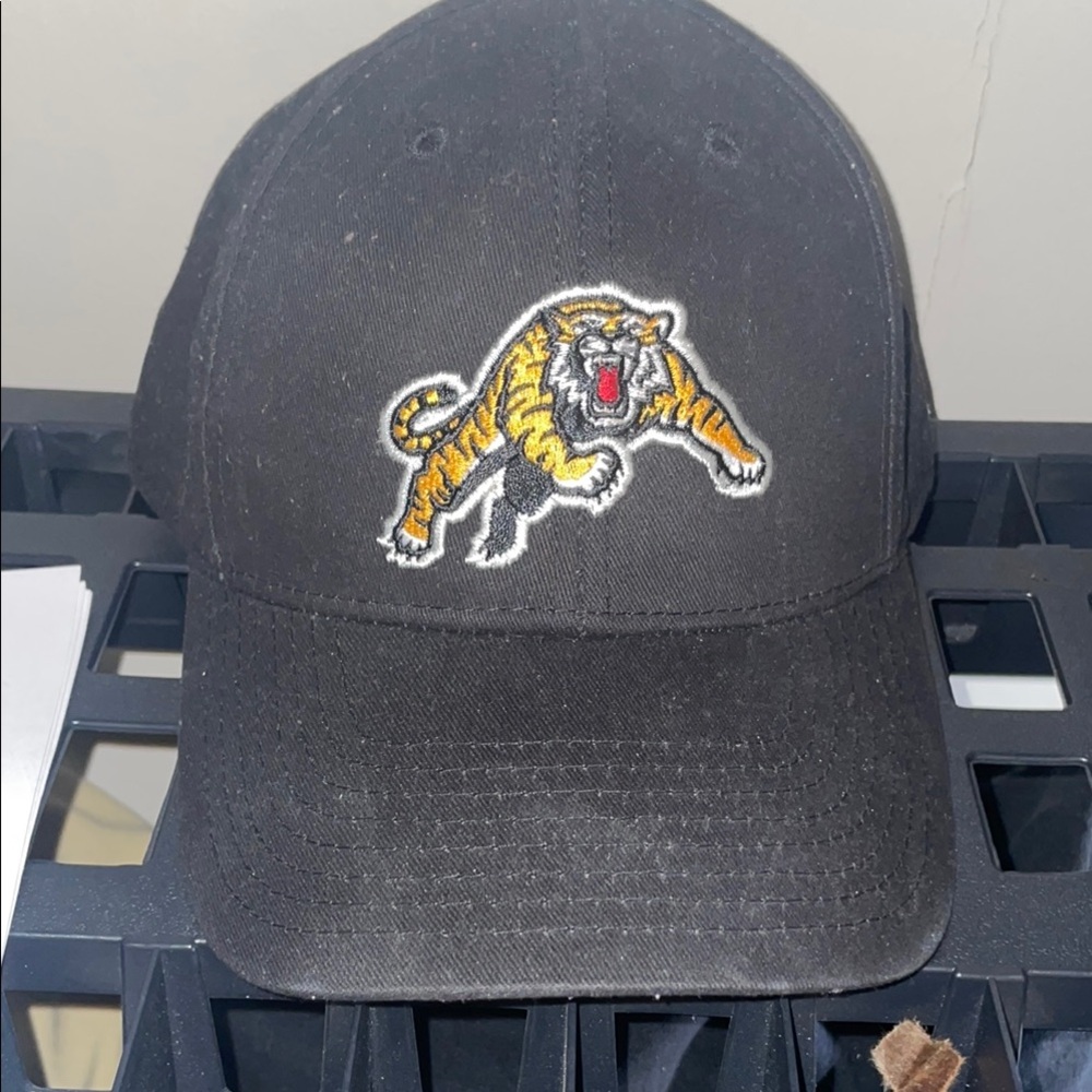 Black Cap with Tiger Embroidery